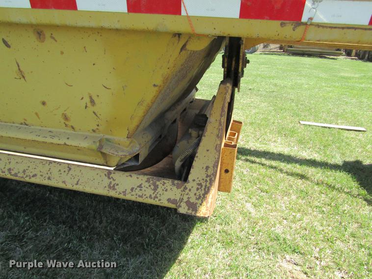 image for item DC4277 1998 Load King 2060-40-2 bottom dump trailer