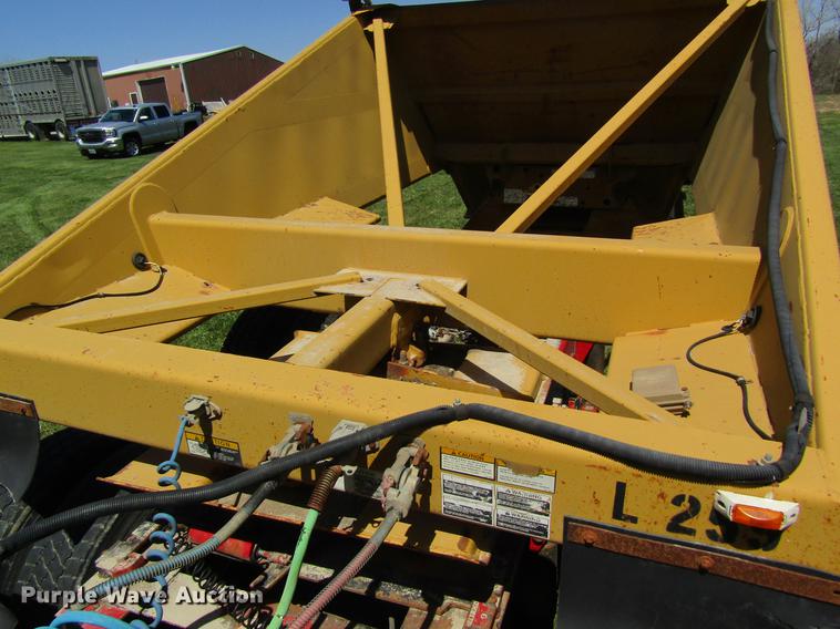 image for item DC4277 1998 Load King 2060-40-2 bottom dump trailer