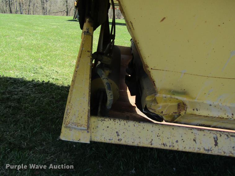 image for item DC4278 1997 Load King 2060-40-2 bottom dump trailer