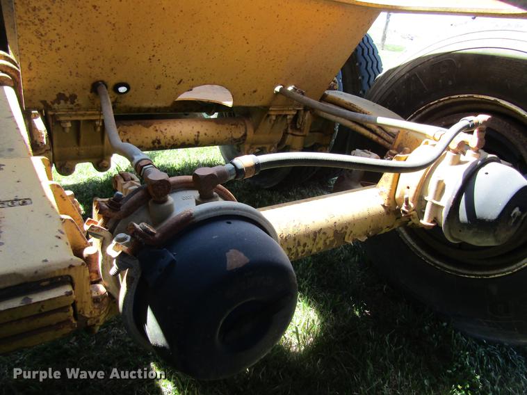 image for item DC4278 1997 Load King 2060-40-2 bottom dump trailer