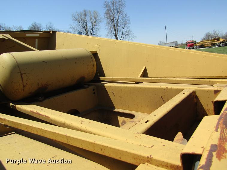 image for item DC4278 1997 Load King 2060-40-2 bottom dump trailer