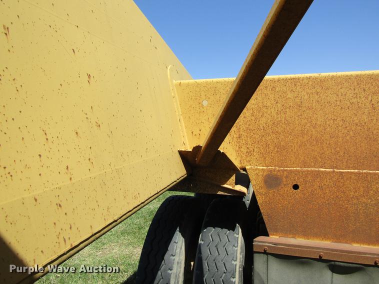 image for item DC4278 1997 Load King 2060-40-2 bottom dump trailer