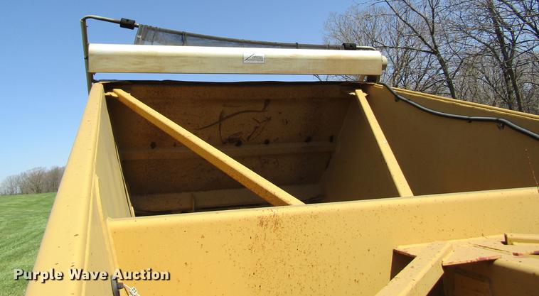 image for item DC4279 1997 Load King 2060-40-2 bottom dump trailer