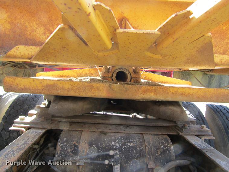 image for item DC4279 1997 Load King 2060-40-2 bottom dump trailer