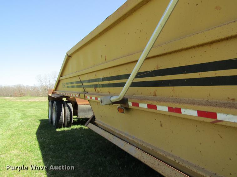 image for item DC4279 1997 Load King 2060-40-2 bottom dump trailer