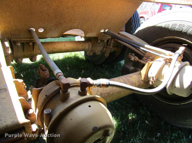 image for item DC4279 1997 Load King 2060-40-2 bottom dump trailer