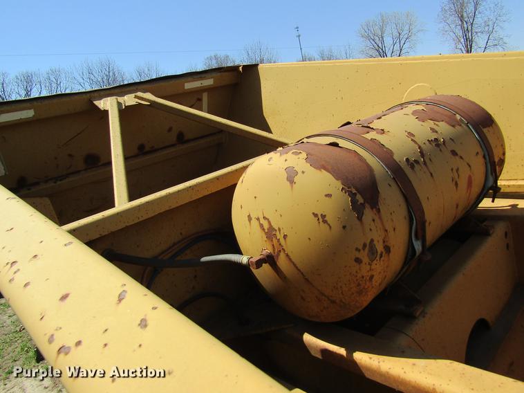 image for item DC4279 1997 Load King 2060-40-2 bottom dump trailer