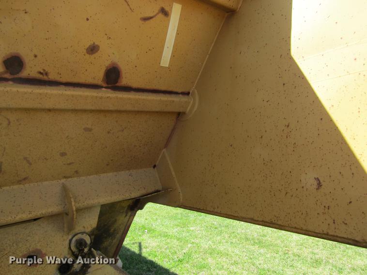 image for item DC4279 1997 Load King 2060-40-2 bottom dump trailer