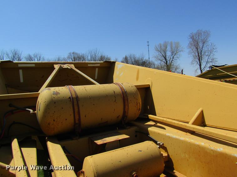 image for item DC4280 1999 Load King 2060-40-2 bottom dump trailer