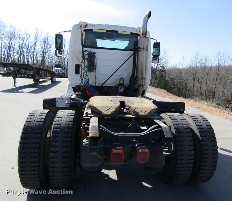 image for item DC4285 2005 International TranStar 8600 semi truck