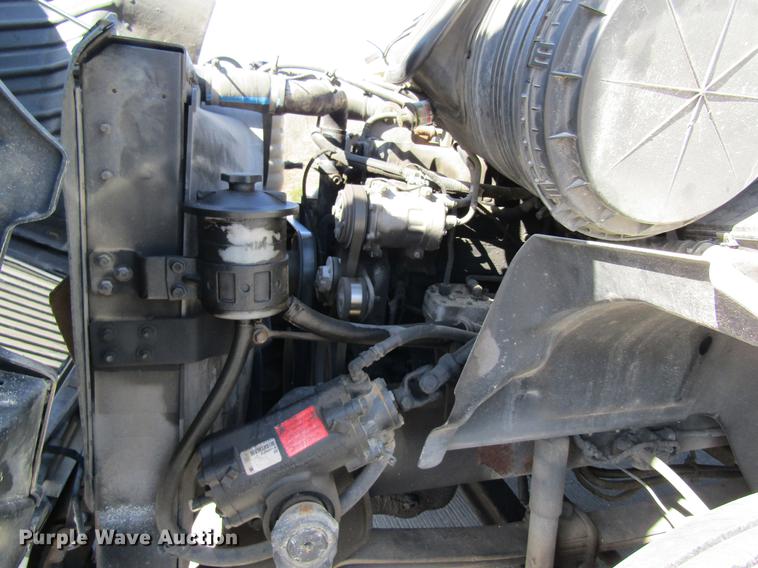 image for item DC4285 2005 International TranStar 8600 semi truck