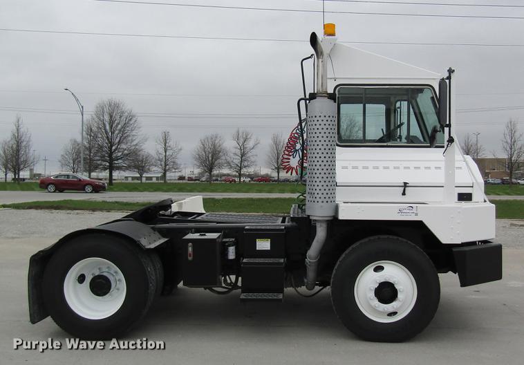 image for item DC4288 2004 Kalmar Ottawa WT30 yard truck