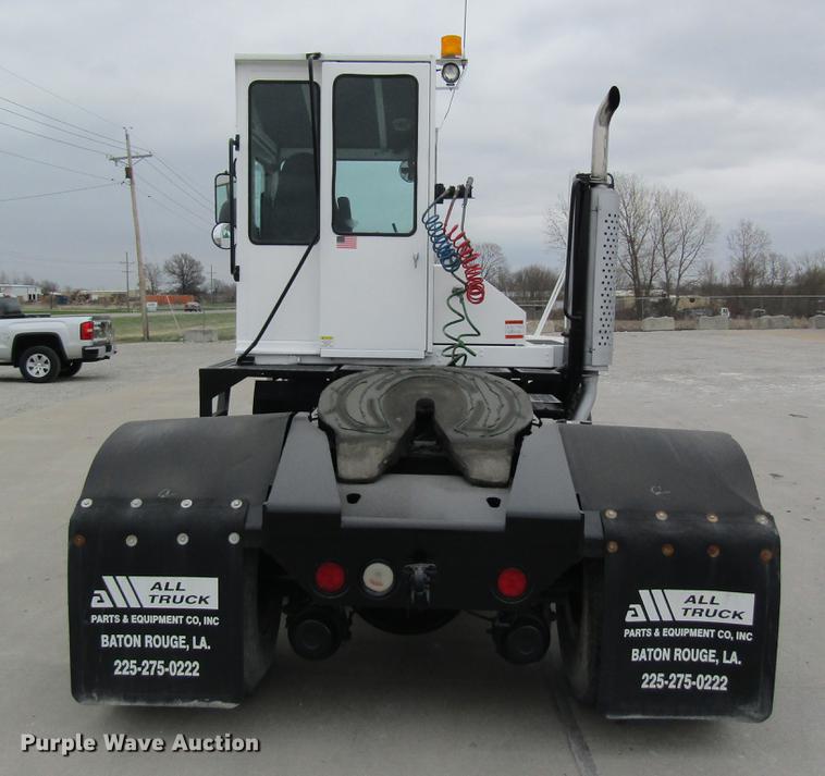 image for item DC4288 2004 Kalmar Ottawa WT30 yard truck