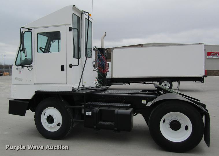 image for item DC4288 2004 Kalmar Ottawa WT30 yard truck