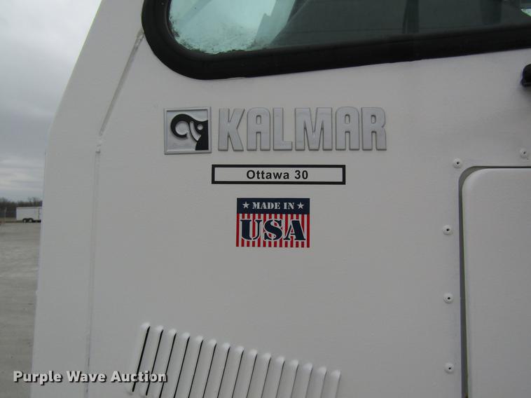 image for item DC4288 2004 Kalmar Ottawa WT30 yard truck
