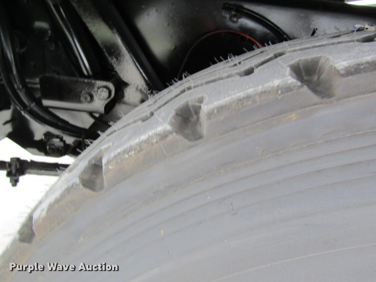 image for item DC4288 2004 Kalmar Ottawa WT30 yard truck