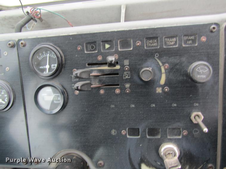 image for item DC4288 2004 Kalmar Ottawa WT30 yard truck