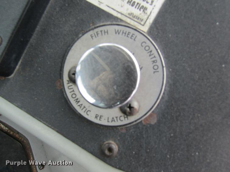 image for item DC4288 2004 Kalmar Ottawa WT30 yard truck