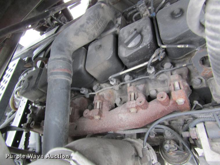 image for item DC4288 2004 Kalmar Ottawa WT30 yard truck