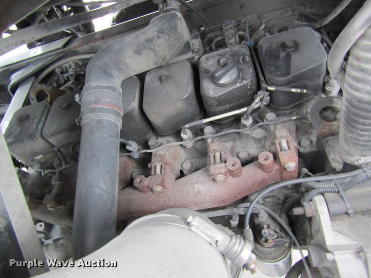 image for item DC4288 2004 Kalmar Ottawa WT30 yard truck