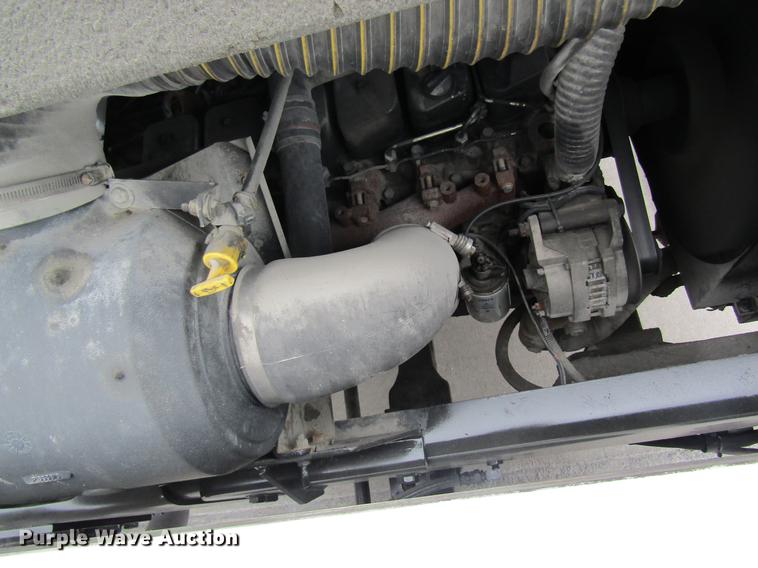 image for item DC4288 2004 Kalmar Ottawa WT30 yard truck