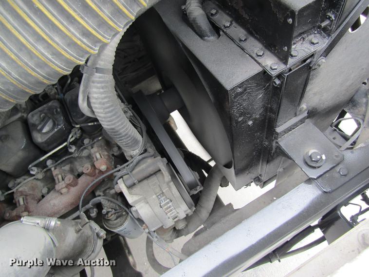 image for item DC4288 2004 Kalmar Ottawa WT30 yard truck