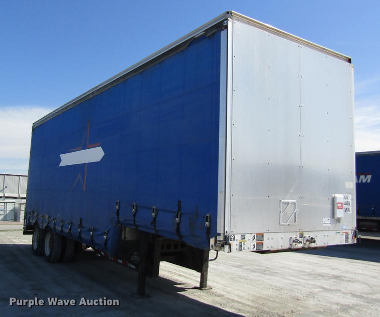 image for item DC4302 2011 Wilson CFD-900 side curtain trailer