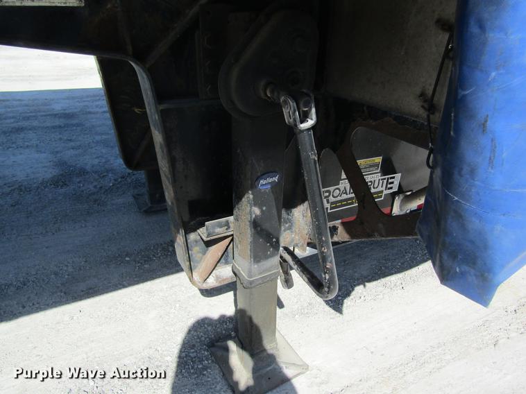 image for item DC4302 2011 Wilson CFD-900 side curtain trailer