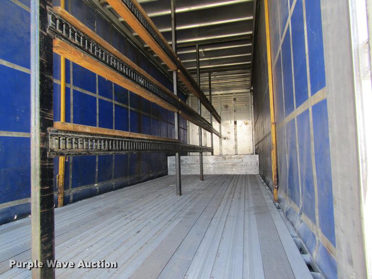 image for item DC4302 2011 Wilson CFD-900 side curtain trailer