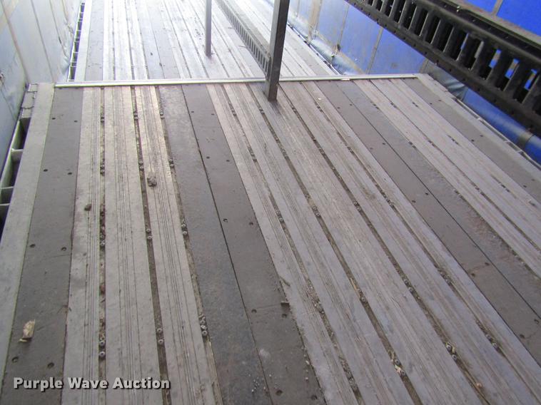 image for item DC4302 2011 Wilson CFD-900 side curtain trailer