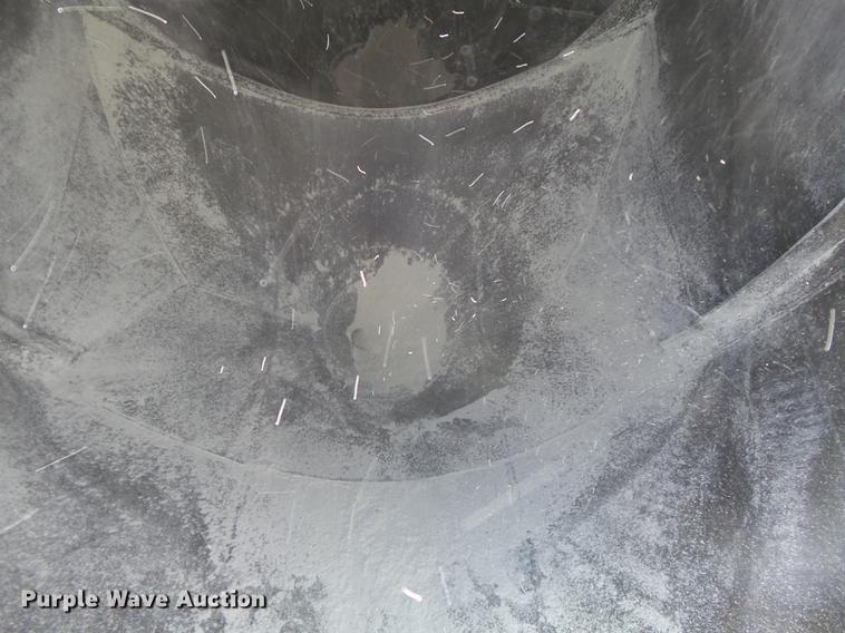 image for item DC7334 1994 Fruehauf HAR-F2-J1525X4 pneumatic dry bulk tank trailer