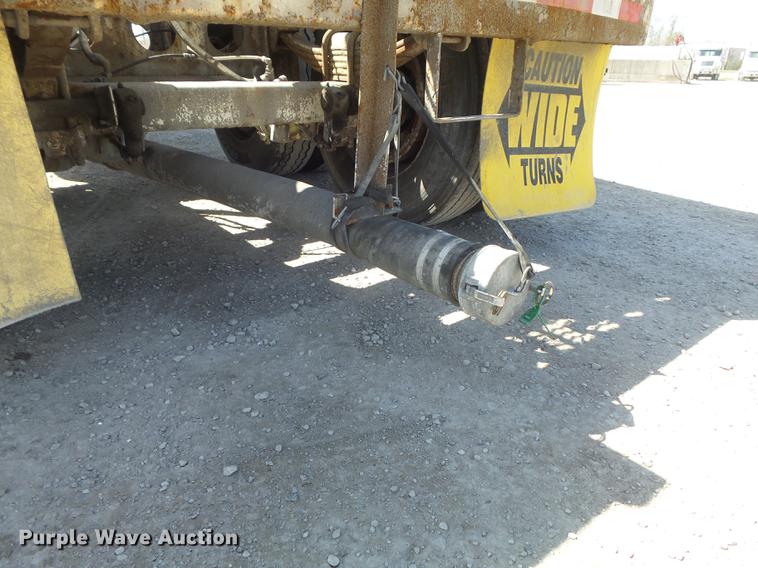 image for item DC7334 1994 Fruehauf HAR-F2-J1525X4 pneumatic dry bulk tank trailer