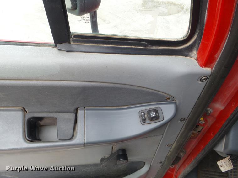 image for item DC7361 2007 Freightliner Columbia semi truck