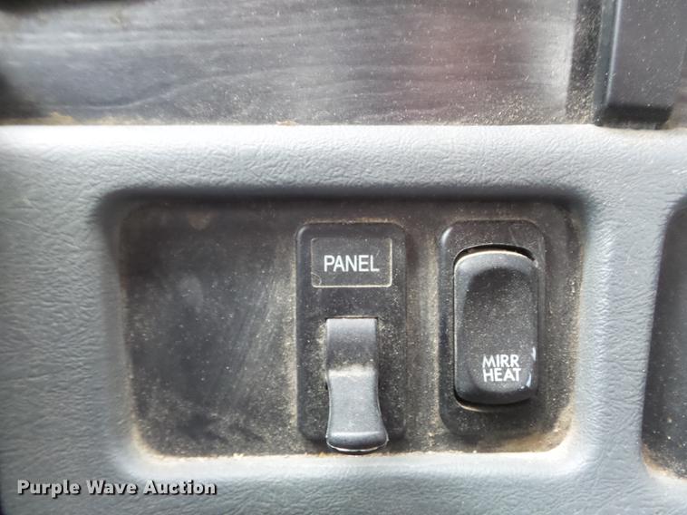 image for item DC7361 2007 Freightliner Columbia semi truck