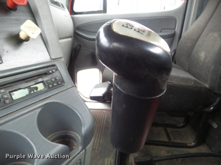 image for item DC7361 2007 Freightliner Columbia semi truck