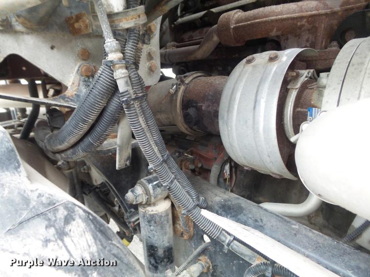 image for item DC7361 2007 Freightliner Columbia semi truck