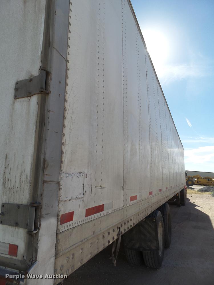 image for item DD1200 1995 Hyundai dry van trailer