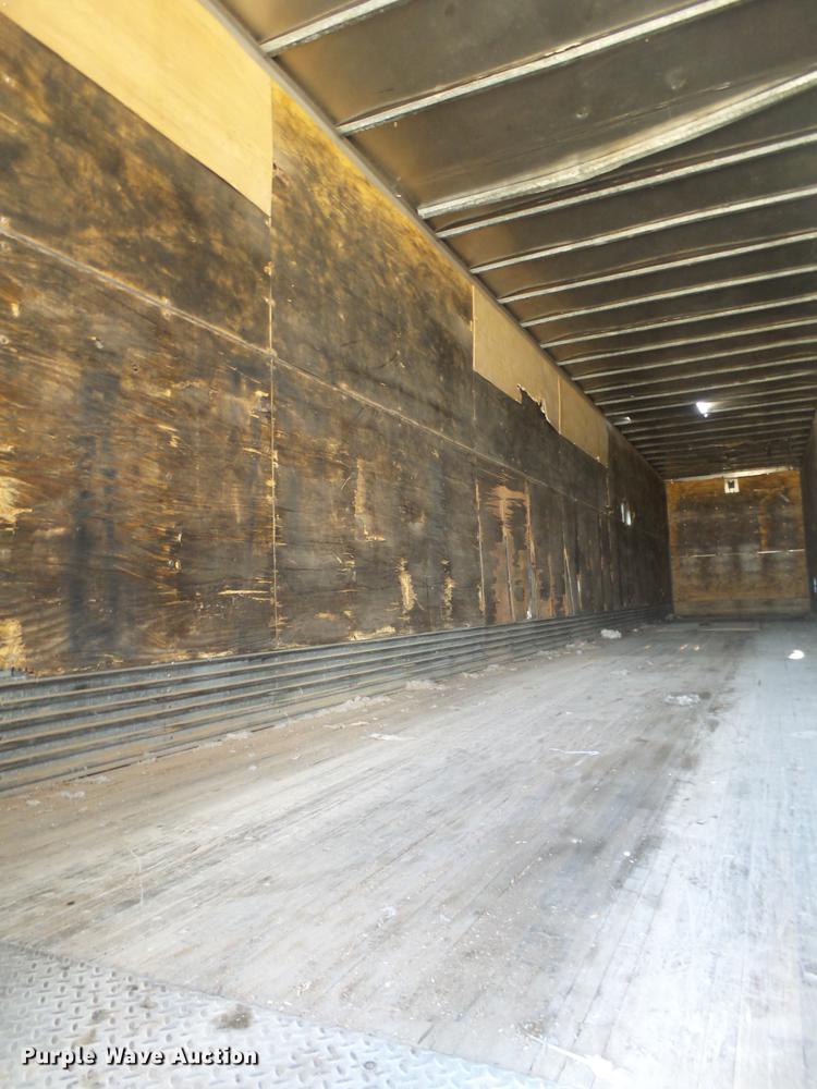 image for item DD1200 1995 Hyundai dry van trailer