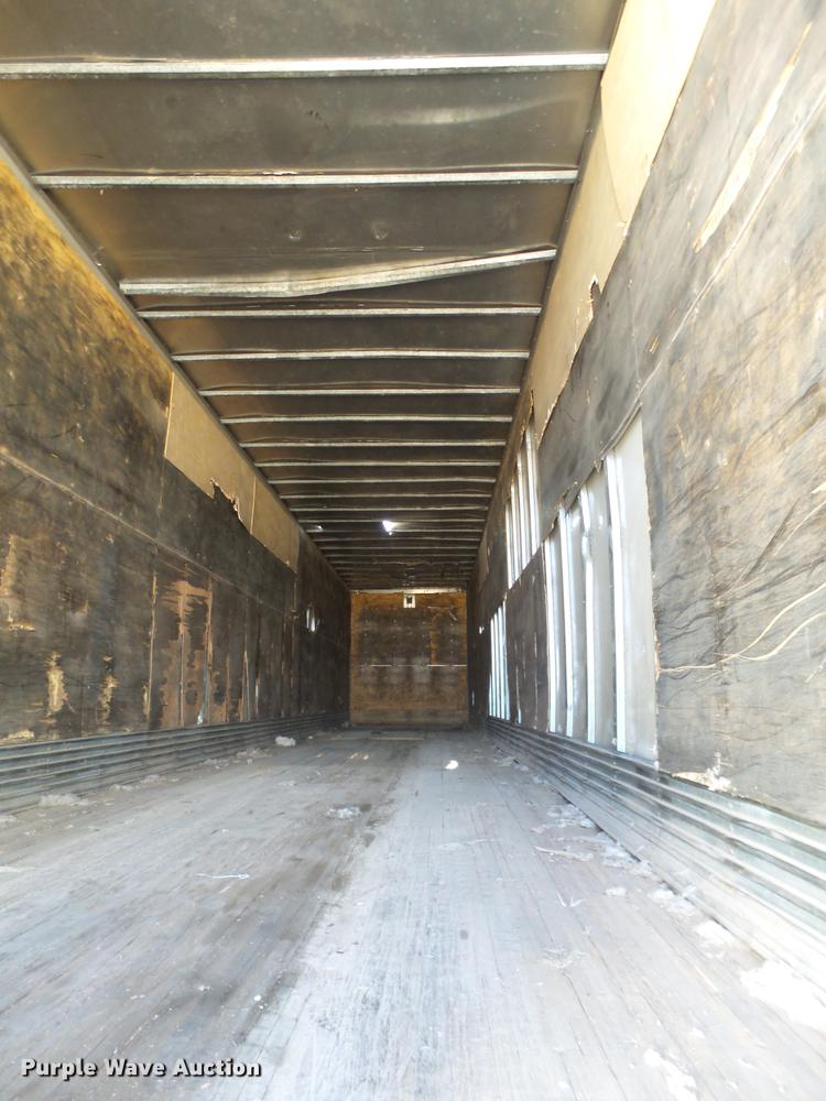 image for item DD1200 1995 Hyundai dry van trailer