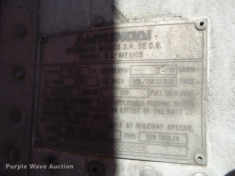 image for item DD1200 1995 Hyundai dry van trailer