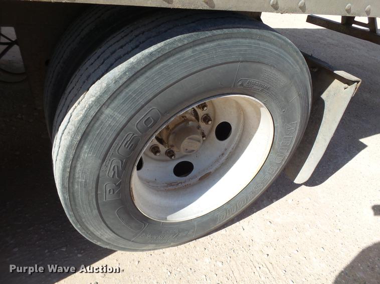 image for item DD1201 1996 Pines dry van trailer