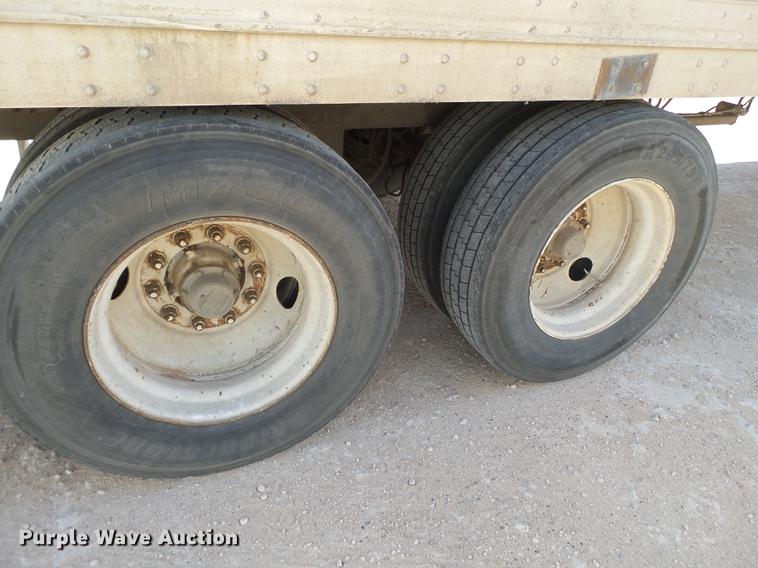 image for item DD1201 1996 Pines dry van trailer