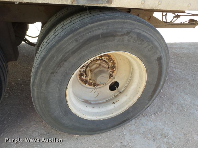 image for item DD1201 1996 Pines dry van trailer