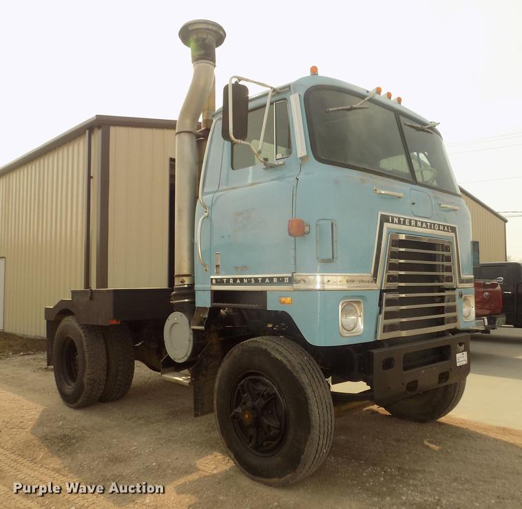 image for item DD2788 1979 International C04070B semi truck