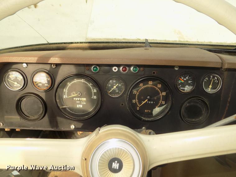 image for item DD2788 1979 International C04070B semi truck