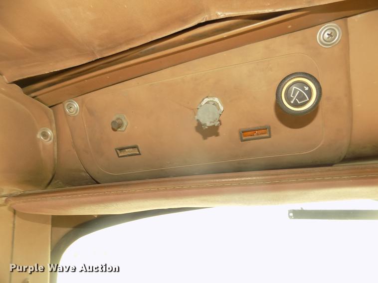 image for item DD2788 1979 International C04070B semi truck