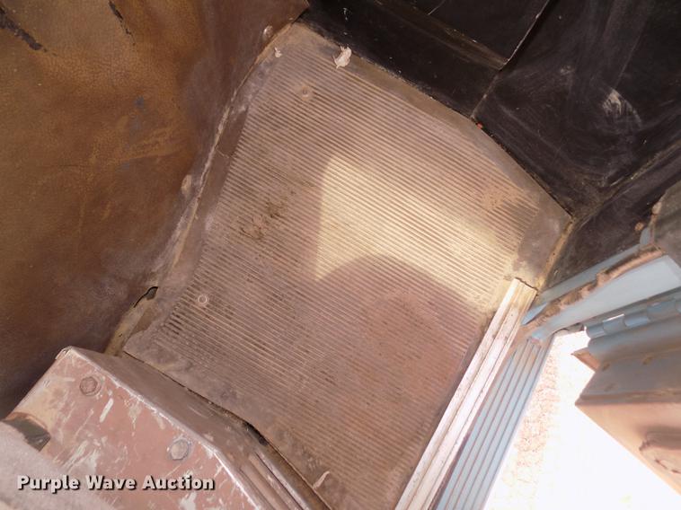 image for item DD2788 1979 International C04070B semi truck