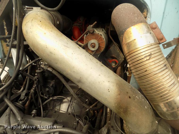 image for item DD2788 1979 International C04070B semi truck