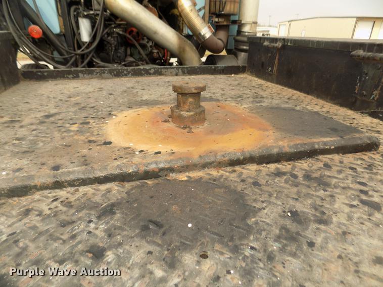 image for item DD2788 1979 International C04070B semi truck