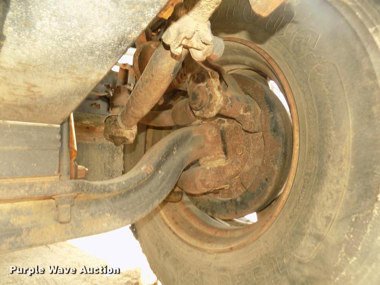 image for item DD2788 1979 International C04070B semi truck